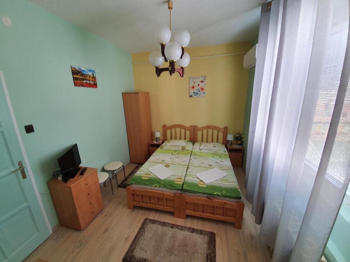 Panorama Vendeghaz Hotell Miskolc Eksteriør bilde