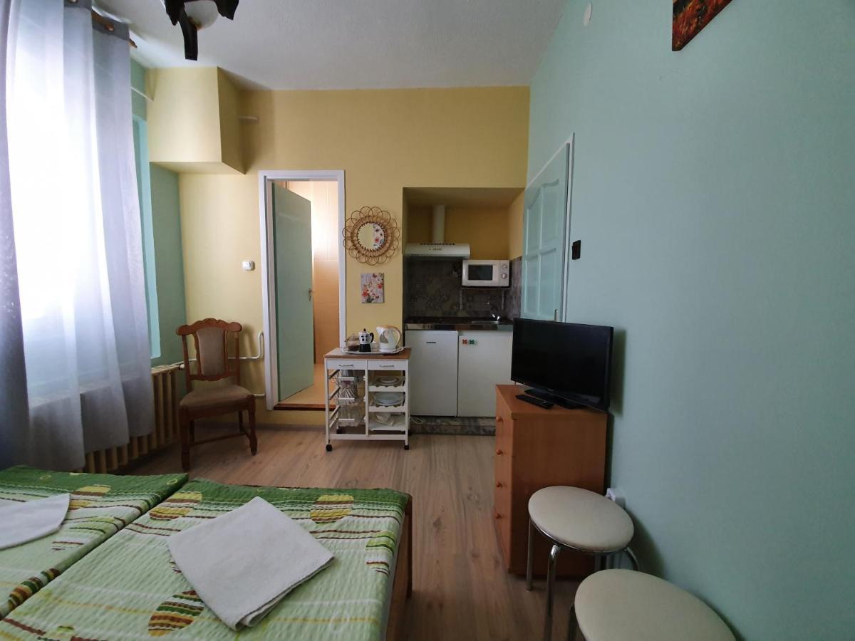 Panorama Vendeghaz Hotell Miskolc Eksteriør bilde