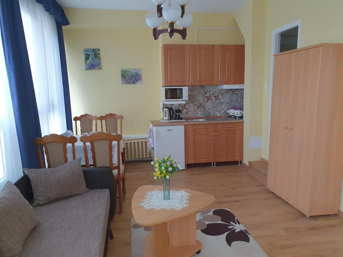 Panorama Vendeghaz Hotell Miskolc Eksteriør bilde